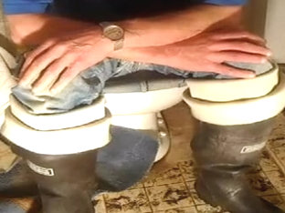 nlboots - toilet boots