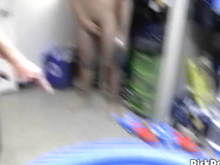 Dickdorm Video: Pool Boys